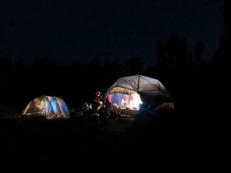 Волонтером за границу