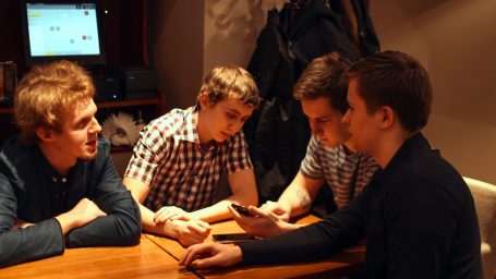 До «Дубков» в два клика