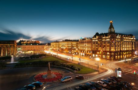 Небанально в Петербурге