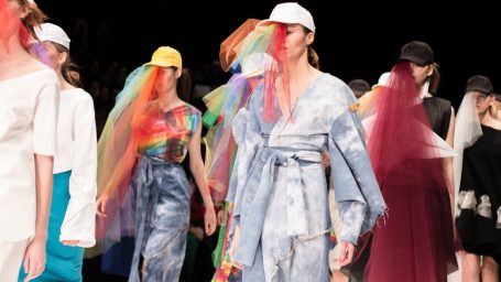 Показ в стиле HARD