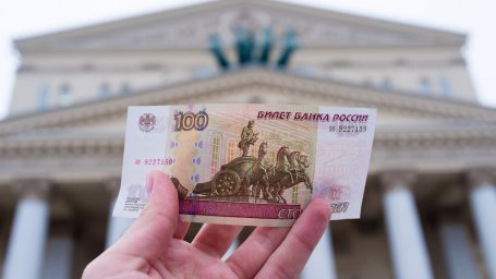 Любишь по театрам ходить, люби и ходи!