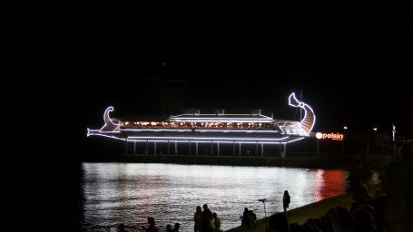 Яхта, парус — Ялта, август