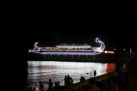 Яхта, парус — Ялта, август