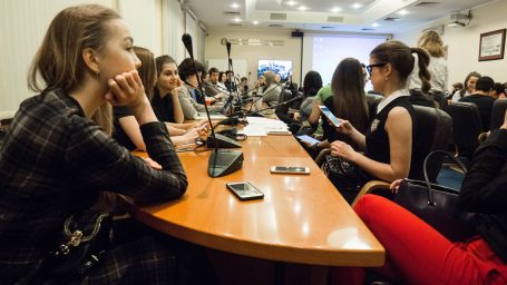 Судьба Мисс НИУ ВШЭ: студсовет голосует «ЗА»