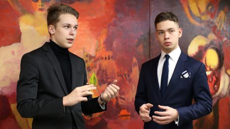 Дебаты по-Питерски