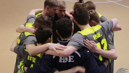 «Команда формируется по кирпичику»