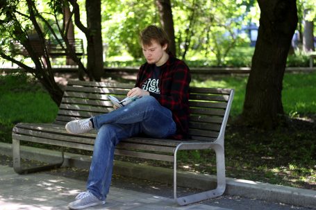 Поясни за научные интересы