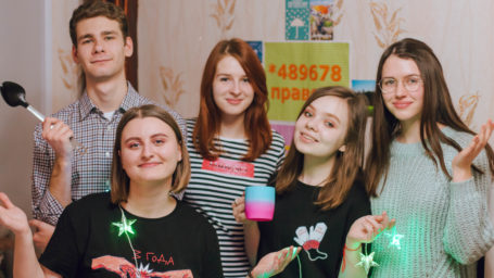 Званый ужин: новогодний стол вне политики