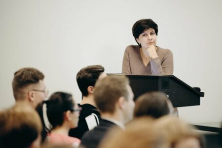 Самая медийная персона ВШЭ: чем запомнилась Валерия Касамара