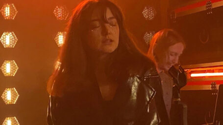 «Это как прикол какой-то начинался»: KOLEDOVA про музыку и чувашскую культуру