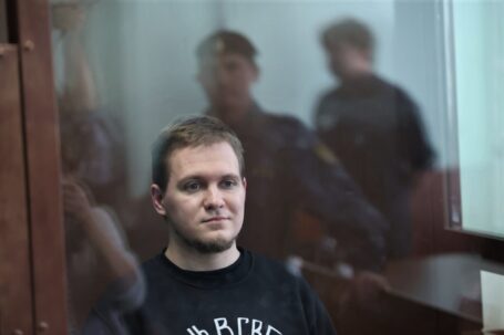 Студента МГУ приговорили к восьми с половиной годам колонии. Репортаж с оглашения приговора