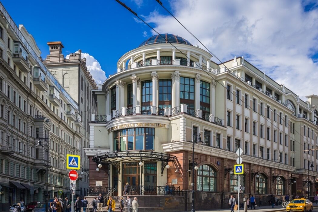 Обложка_вне политики